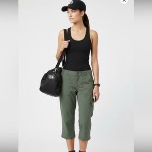 Columbia Omni Shield Midrise Hiking Bermuda Length Cargo Shorts